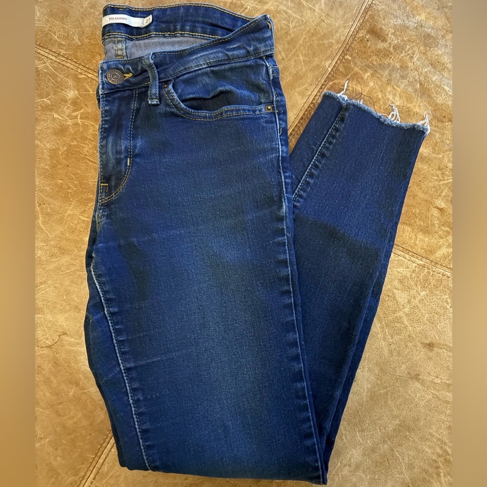 Levi’s 711 Skinny Jeans
